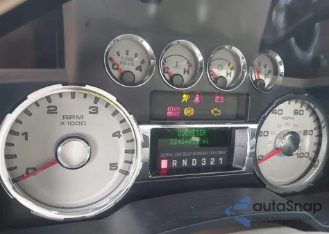 2008 Ford F250 Super Duty z USA, uszkodzony, nr VIN 1FTSW21R88EA64589